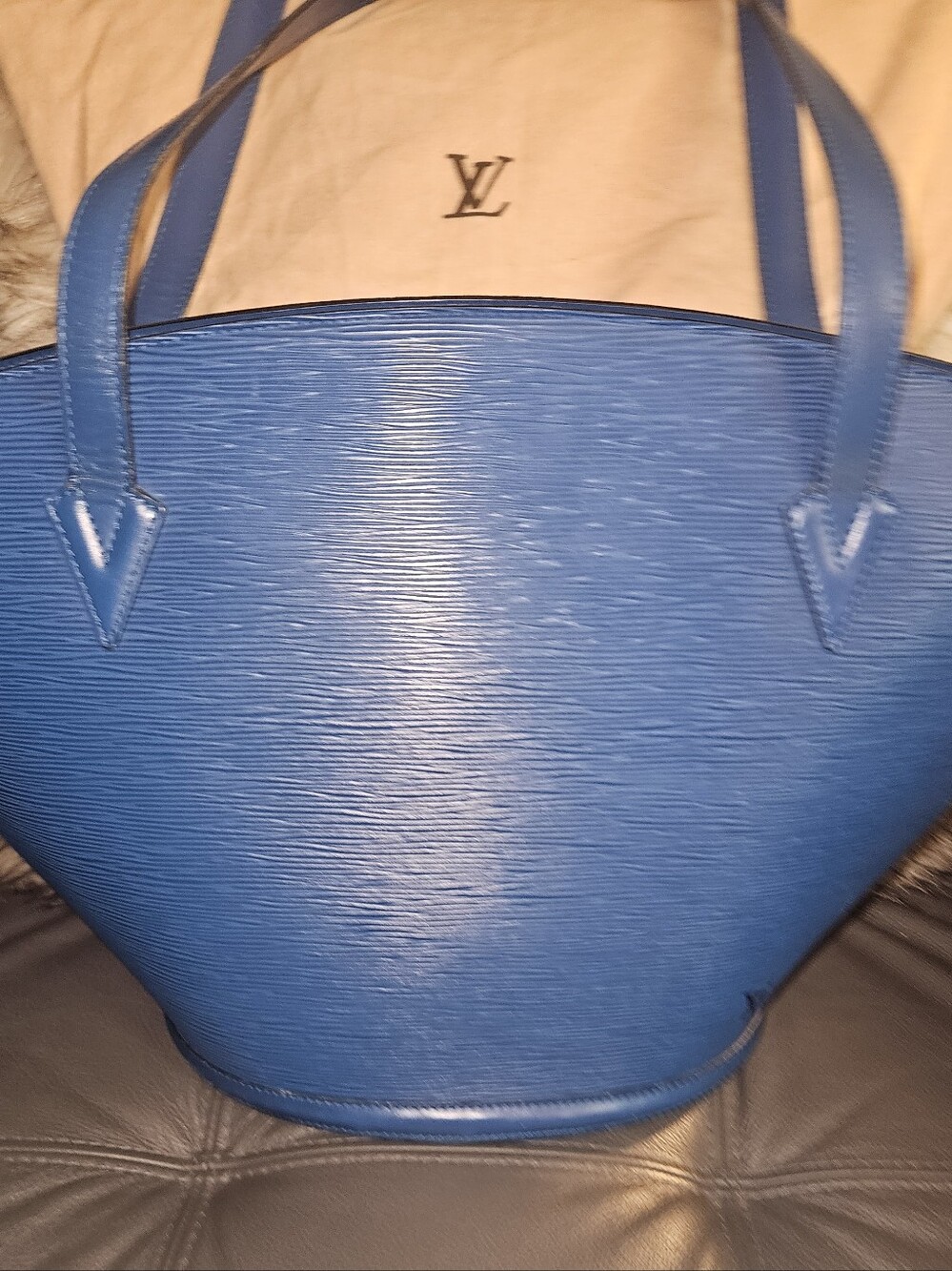 Louis Vuitton Blue Epi Leather Tote with Matching Agenda - Picture 2 of 11